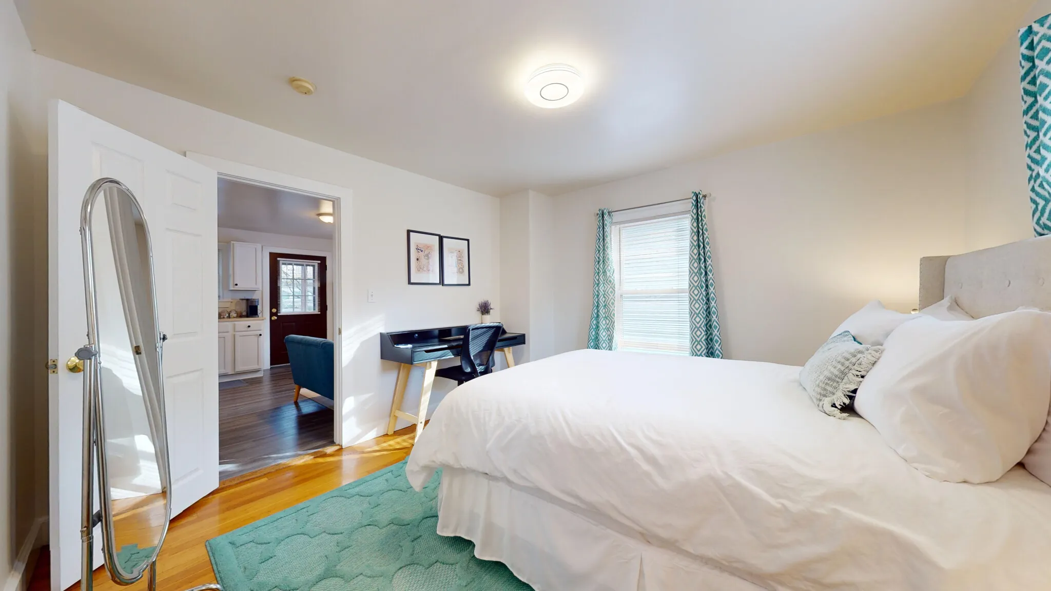 1 bed, 1 bath apartment for rent at 22 Hews St Unit 2, Riverside — photo 5 of 13