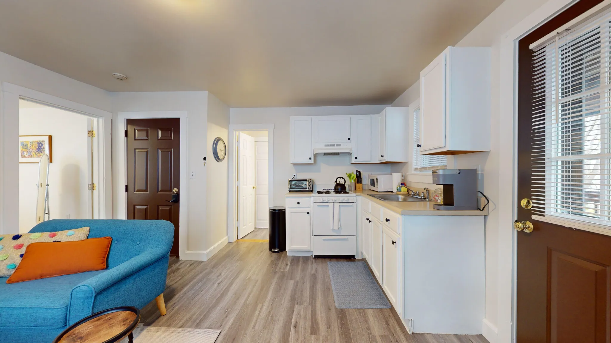 1 bed, 1 bath apartment for rent at 22 Hews St Unit 2, Riverside — photo 1 of 13