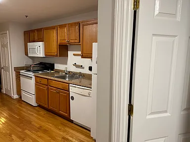 2 bed, 1 bath apartment for rent at 22 High St Unit 11, Medford