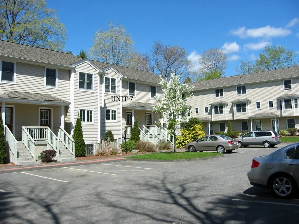 4 bed, 2 bath apartment for rent at 22 High St Unit 8, Amherst — photo 1 of 23