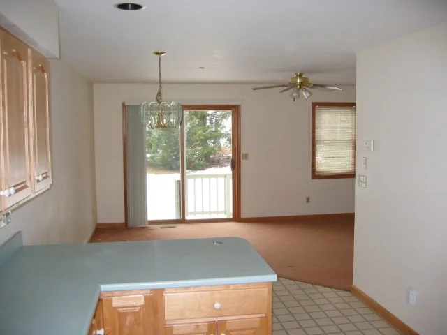 4 bed, 2 bath apartment for rent at 22 High St Unit 8, Amherst — photo 2 of 23