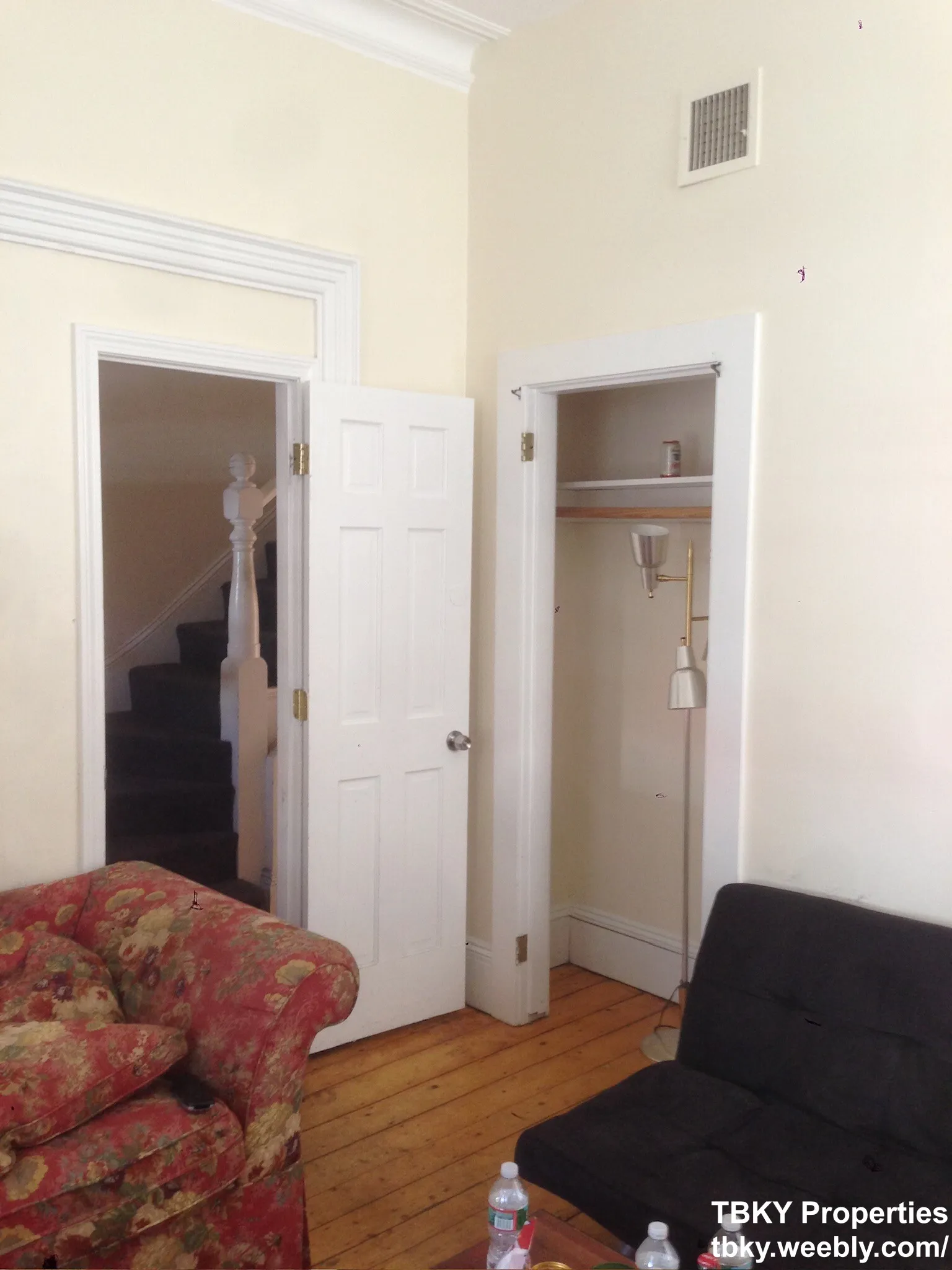 8+ bed, 3.5 bath apartment for rent at 22 Highgate St Unit 1, Allston — photo 16 of 25
