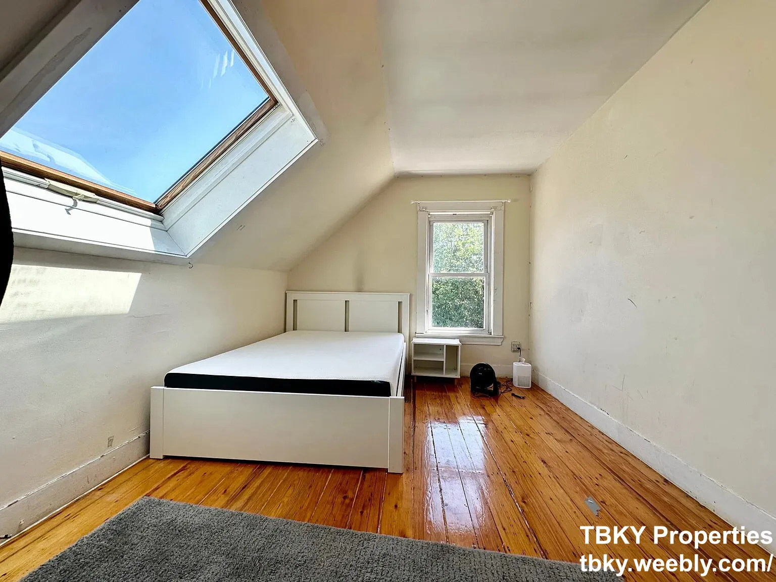 8+ bed, 3.5 bath apartment for rent at 22 Highgate St Unit 1, Allston — photo 7 of 25