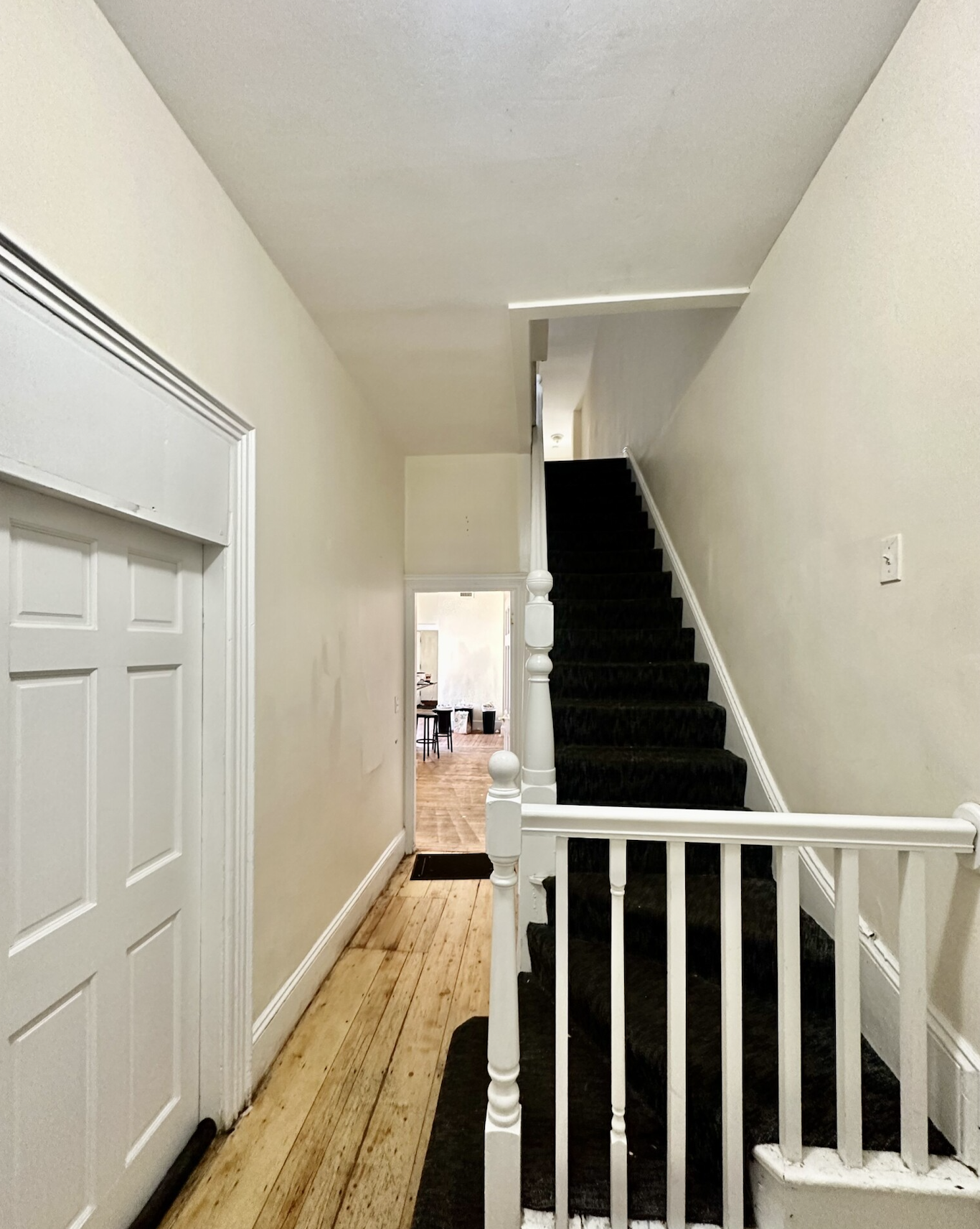 8+ bed, 3 bath apartment for rent at 22 Highgate St Unit 22, Allston — photo 14 of 15