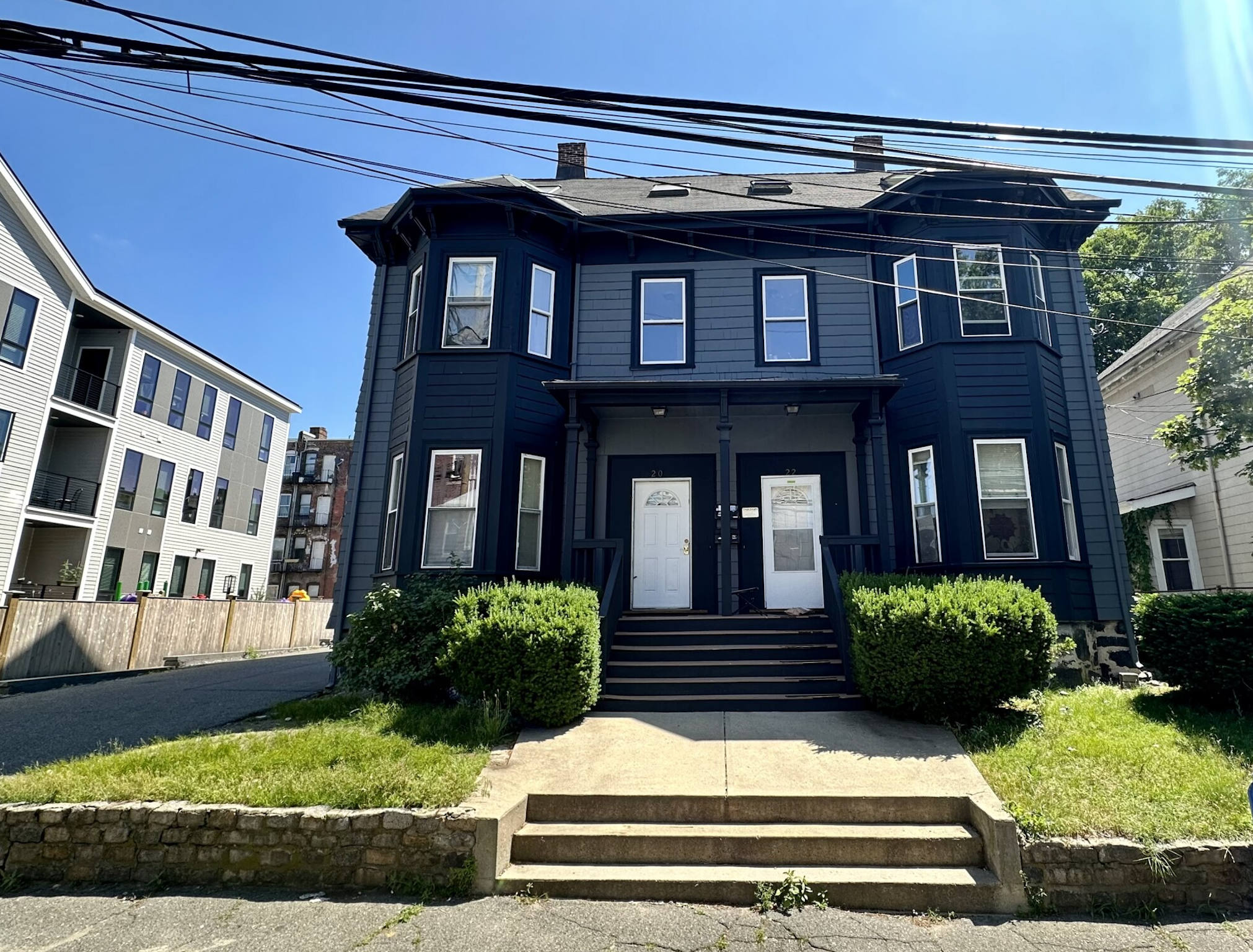 8+ bed, 3 bath apartment for rent at 22 Highgate St Unit 22, Allston — photo 4 of 15