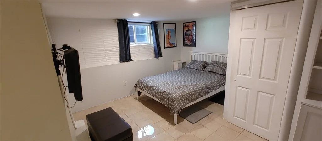1 bed, 1 bath apartment for rent at 22 Hingham Unit B, Cambridge — photo 8 of 16