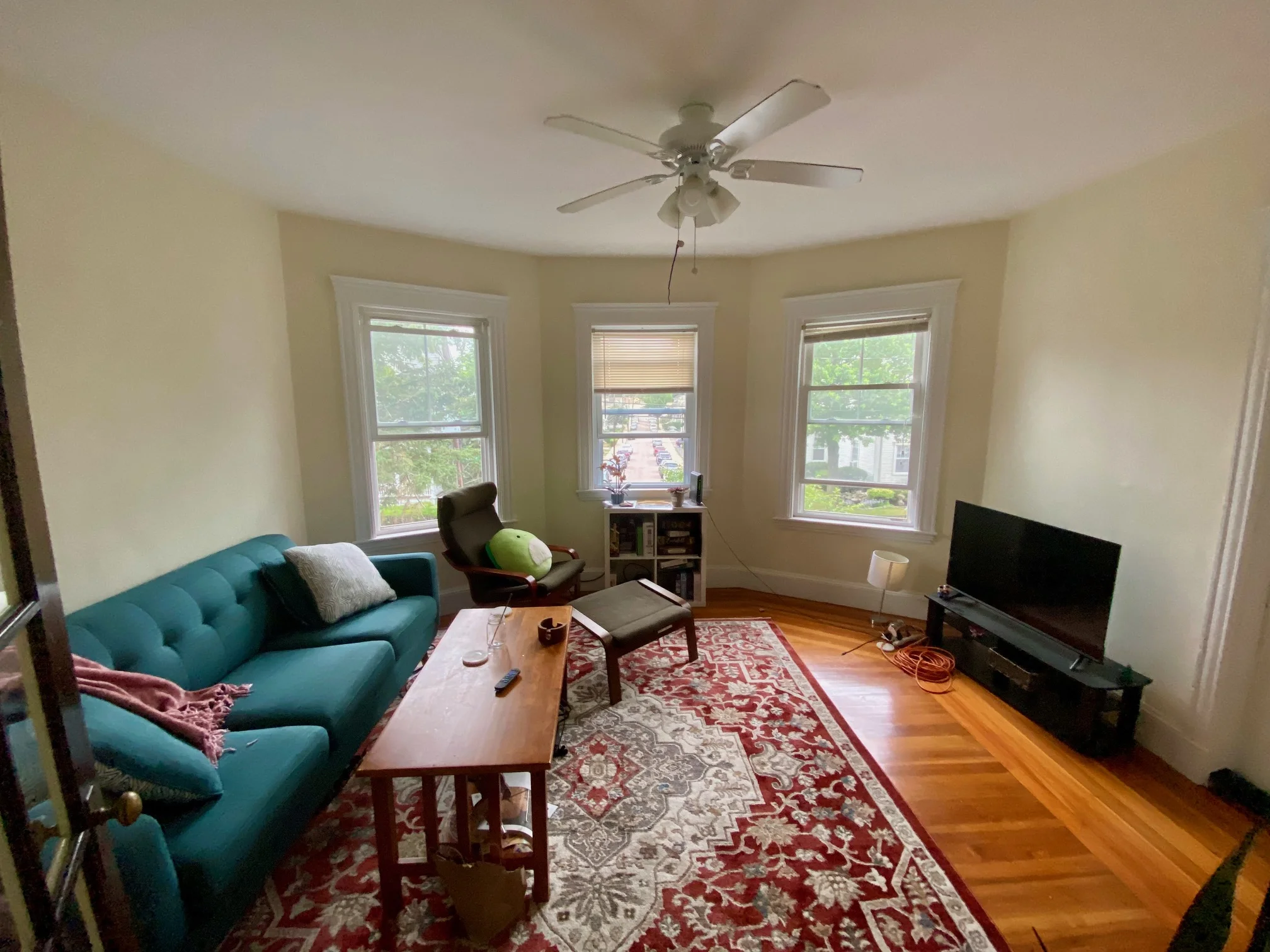 3 bed, 1.5 bath apartment for rent at 22 Hobson Unit 2, Brighton — photo 1 of 11