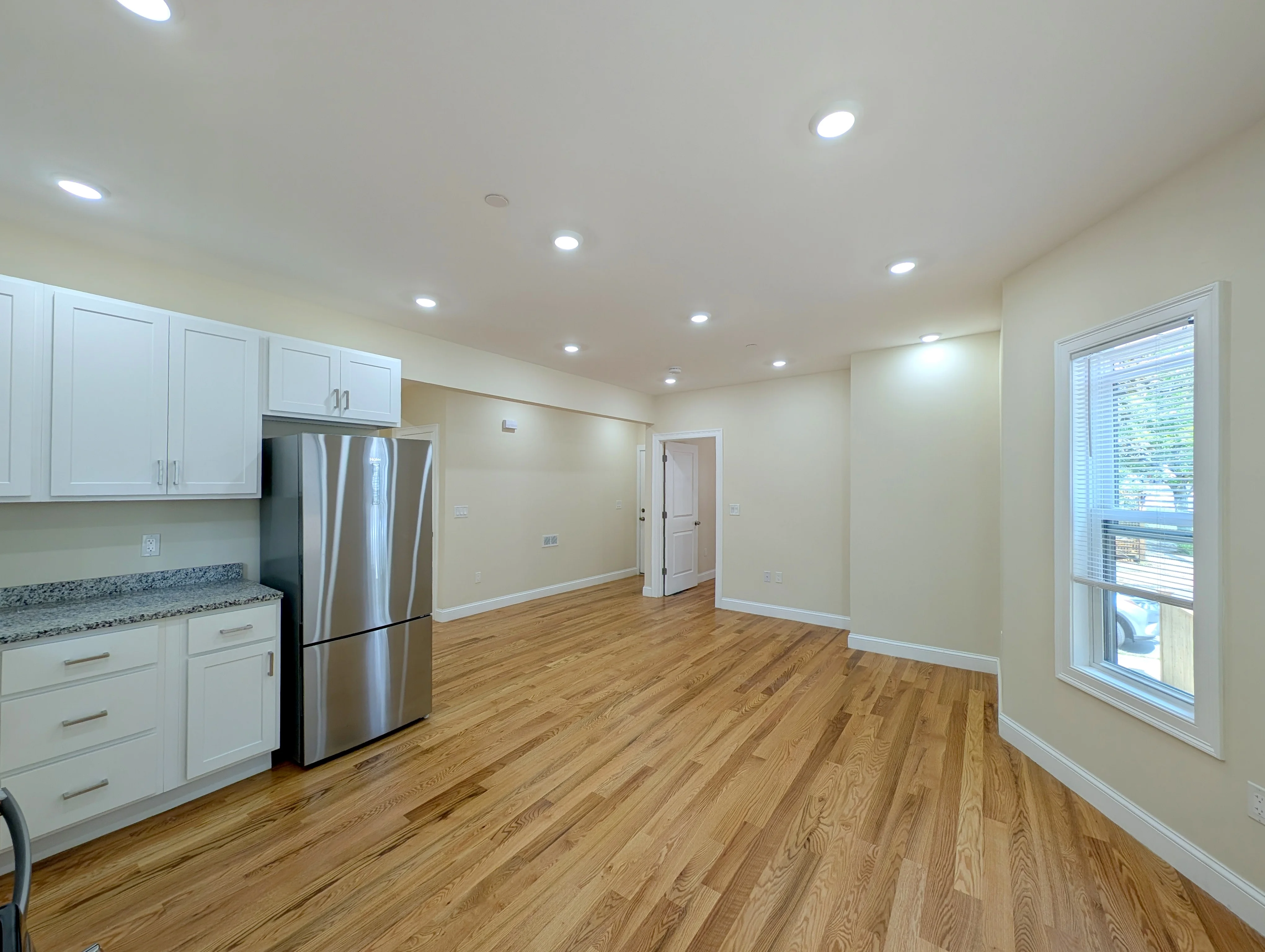 3 bed, 2 bath apartment for rent at 22 Holyoke Rd Unit 1, Spring Hill — photo 2 of 19