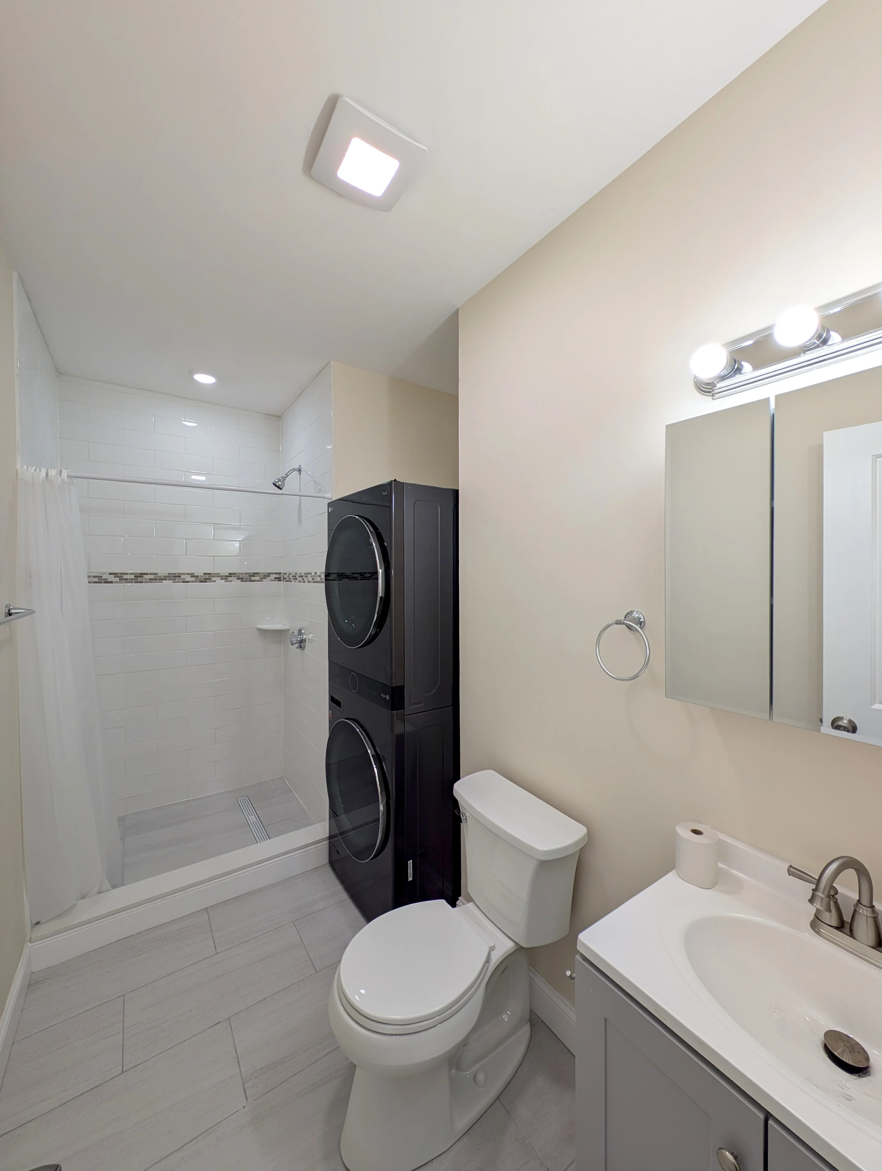 3 bed, 2 bath apartment for rent at 22 Holyoke Rd Unit 1, Spring Hill — photo 16 of 19
