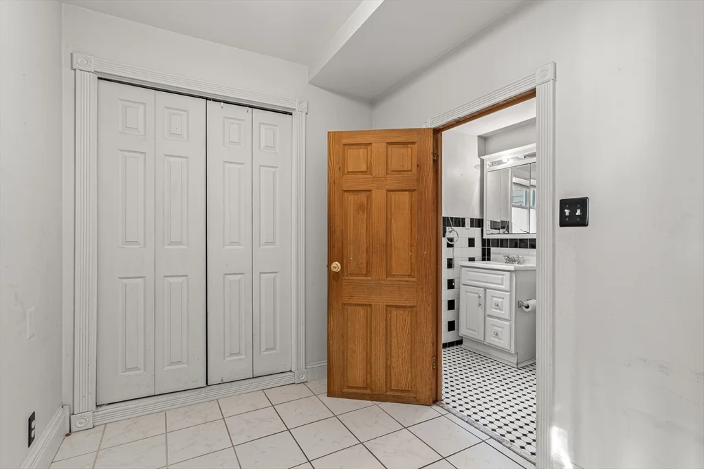 1 bed, 1 bath apartment for rent at 22 Horace St Unit 1, Somerville — photo 9 of 10