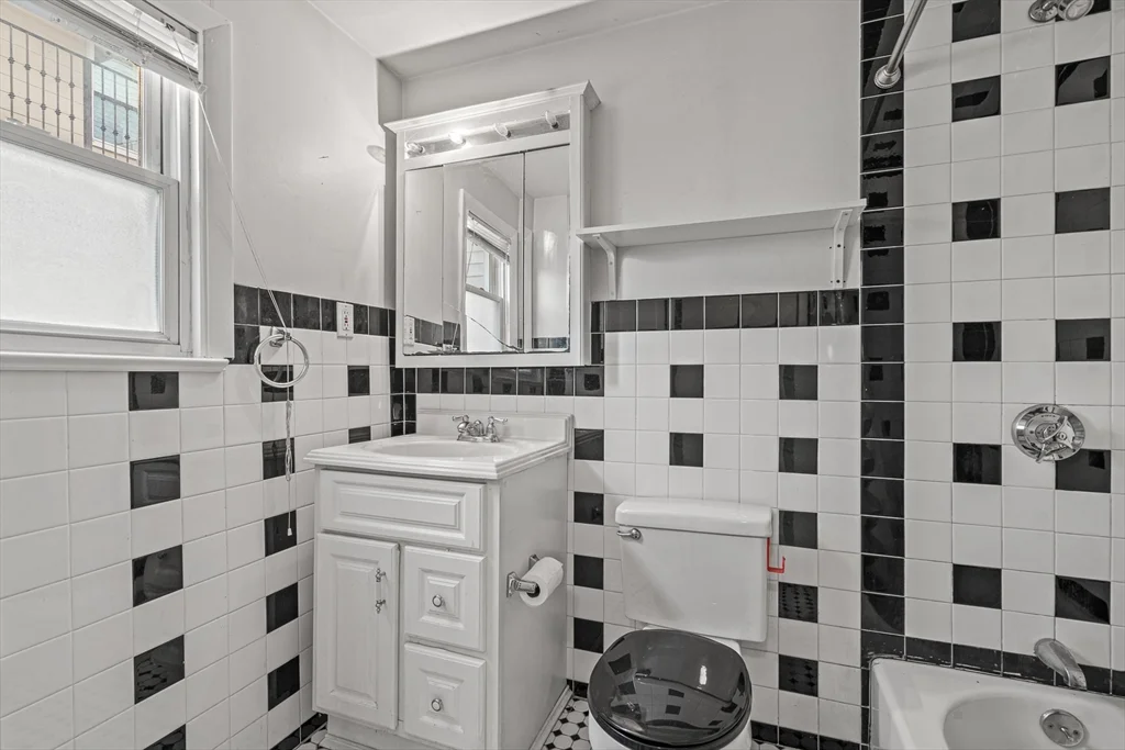1 bed, 1 bath apartment for rent at 22 Horace St Unit 1, Somerville — photo 10 of 10