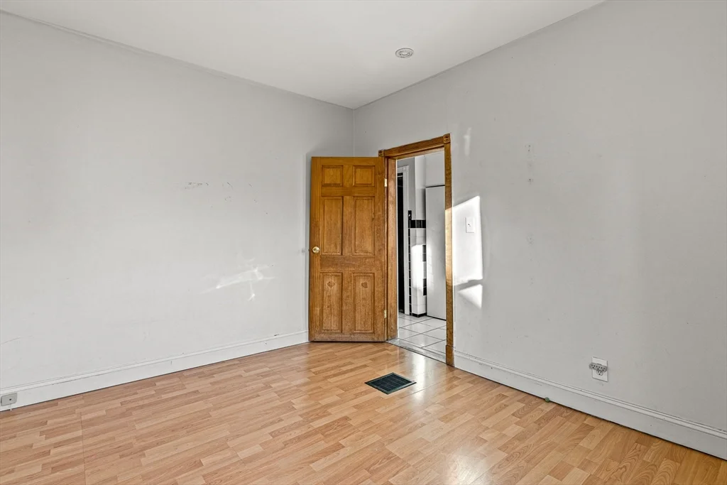 1 bed, 1 bath apartment for rent at 22 Horace St Unit 1, Somerville — photo 8 of 10