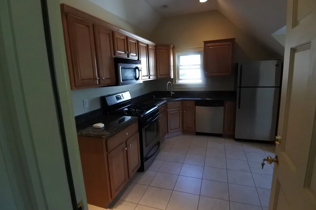 2 bed, 1 bath apartment for rent at 22 Howard St Unit 2, Melrose — photo 4 of 15