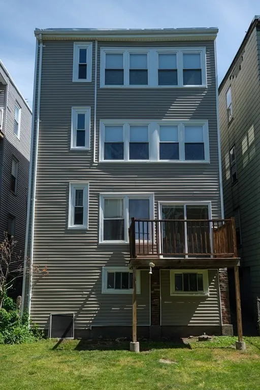 3 bed, 1 bath apartment for rent at 22 Howell St Unit 1, Dorchester — photo 15 of 16