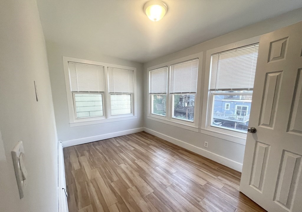 4 bed, 1 bath apartment for rent at 22 Howell St Unit 3, Dorchester — photo 8 of 9