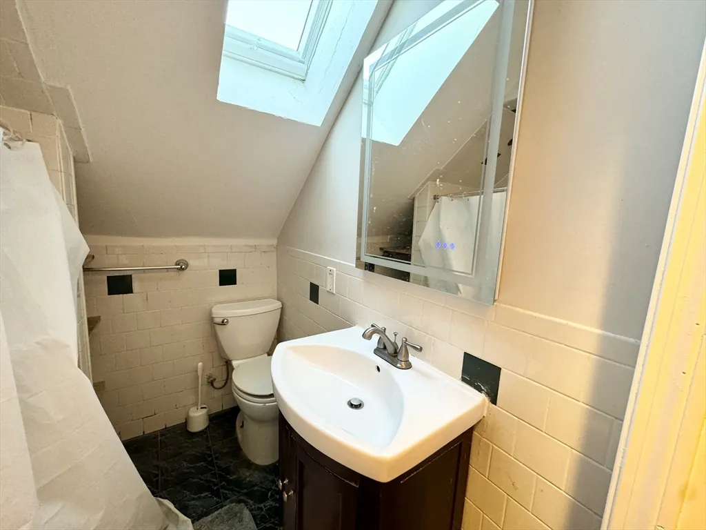 1 bed, 1 bath apartment for rent at 22 Humphreys St Unit 4, Dorchester — photo 7 of 7