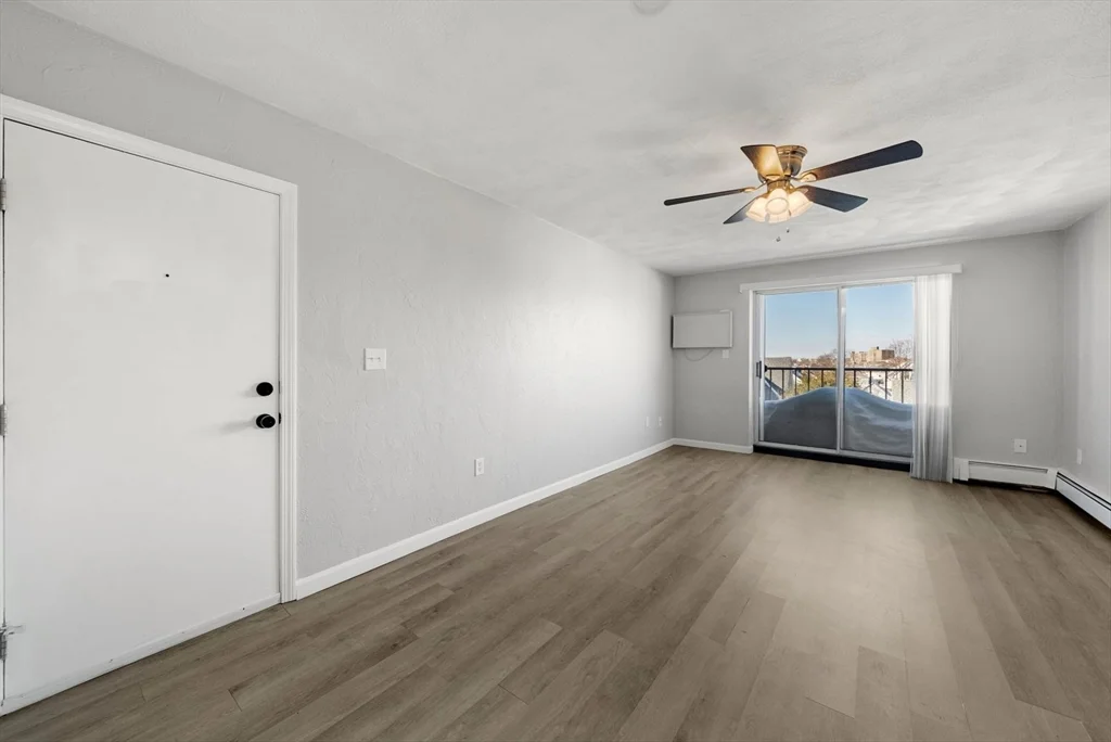 2 bed, 1 bath apartment for rent at 22 Irving St Unit 15, Glendale — photo 10 of 24