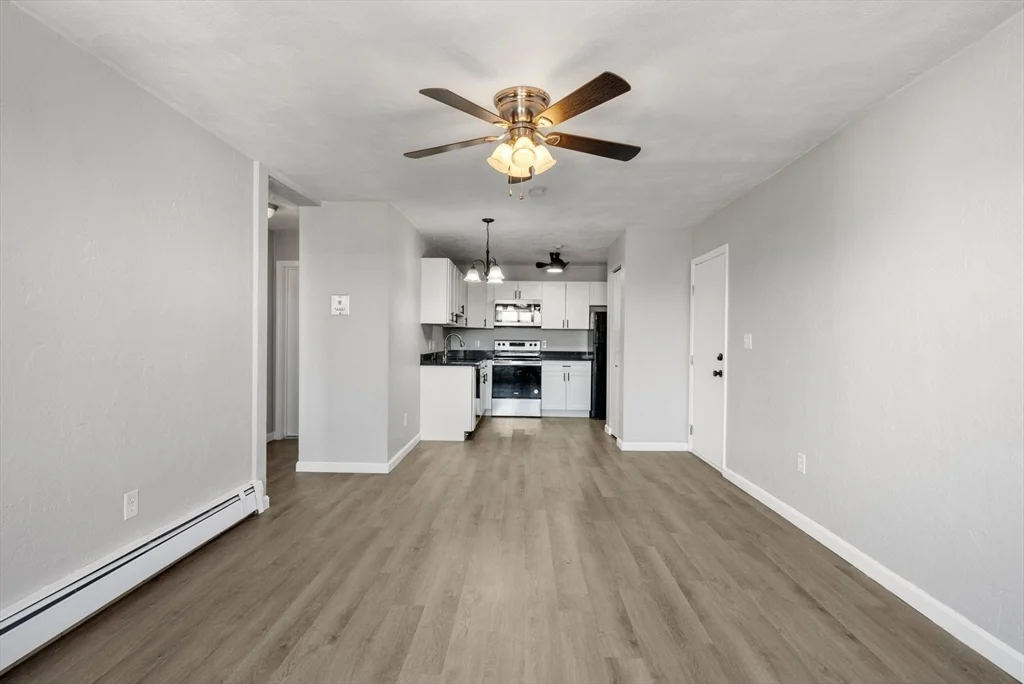 2 bed, 1 bath apartment for rent at 22 Irving St Unit 15, Glendale — photo 9 of 24