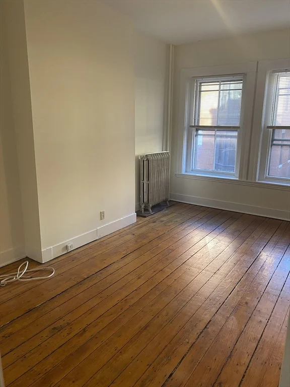 2 bed, 1 bath apartment for rent at 22 Isabella St Unit 3, Back Bay — photo 3 of 8