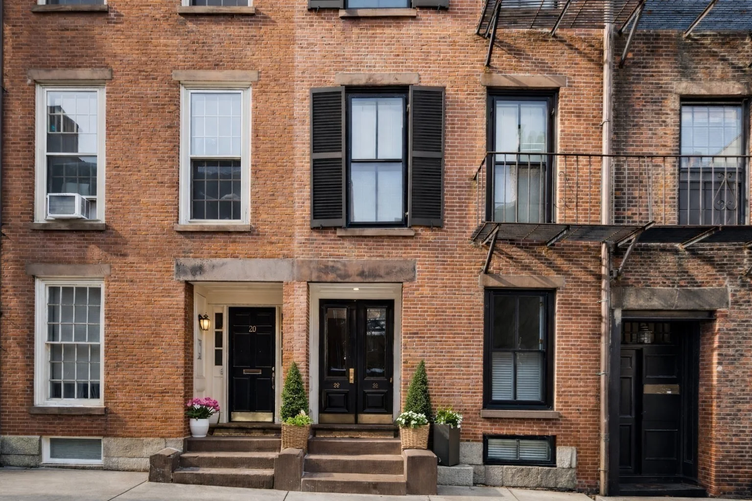 4 bed, 3 bath apartment for rent at 22 Joy St Unit 22, Beacon Hill