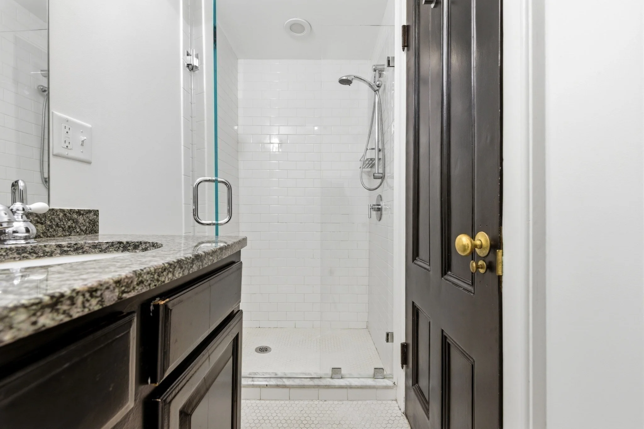 4 bed, 3 bath apartment for rent at 22 Joy St Unit 22, Beacon Hill — photo 34 of 40