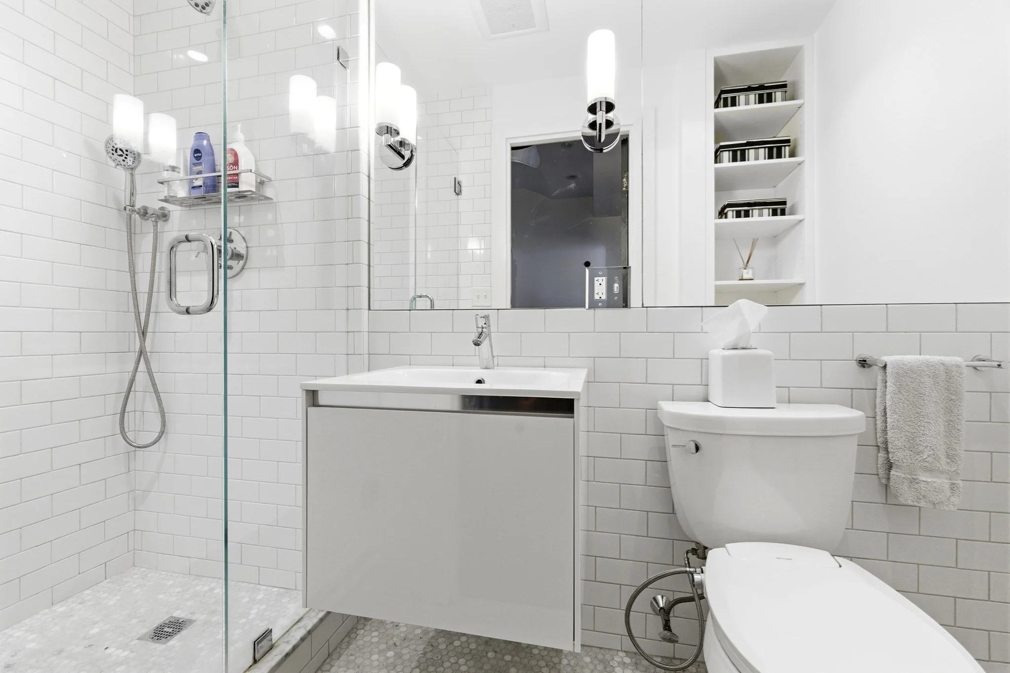 4 bed, 3 bath apartment for rent at 22 Joy St Unit 22, Beacon Hill — photo 31 of 40