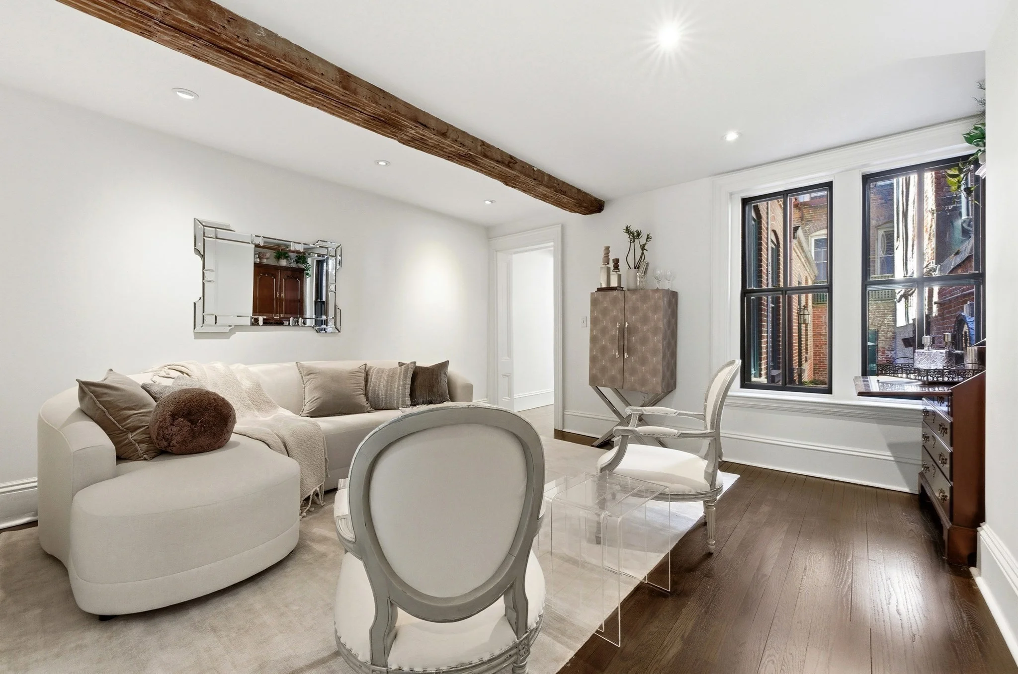 4 bed, 3 bath apartment for rent at 22 Joy St Unit 22, Beacon Hill — photo 9 of 40