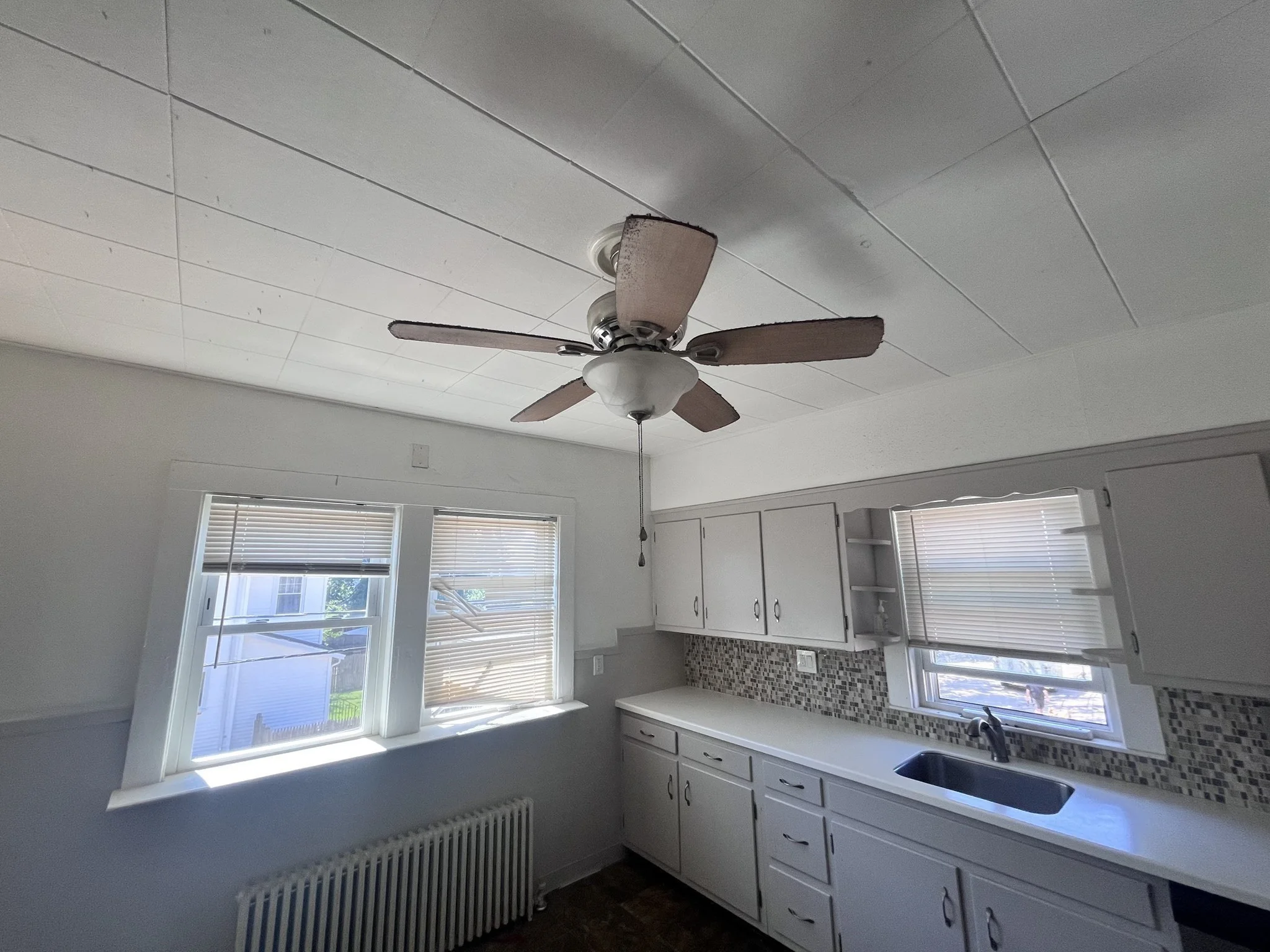2 bed, 1 bath apartment for rent at 22 Kahler Ave Unit 2, Milton — photo 5 of 10