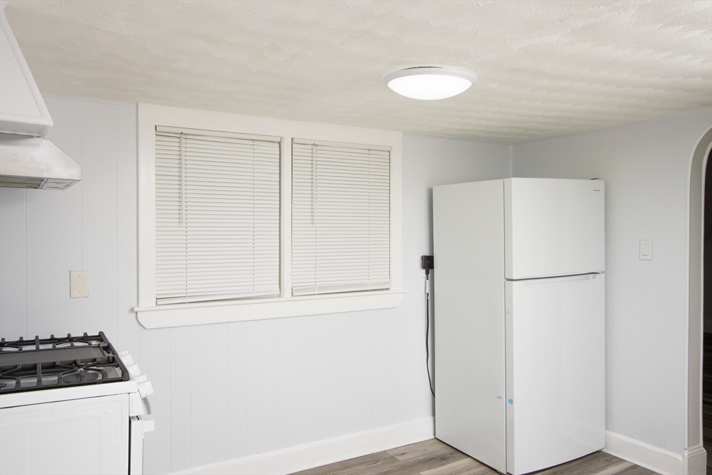 2 bed, 1 bath apartment for rent at 22 King St Unit 2, Taunton — photo 6 of 12