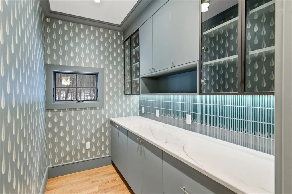 3 bed, 2 bath apartment for rent at 22 Kruger Rd, Hopkinton — photo 13 of 40