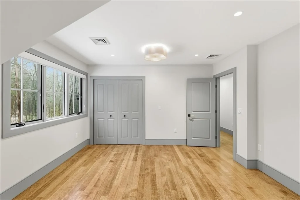 3 bed, 2 bath apartment for rent at 22 Kruger Rd, Hopkinton — photo 24 of 40