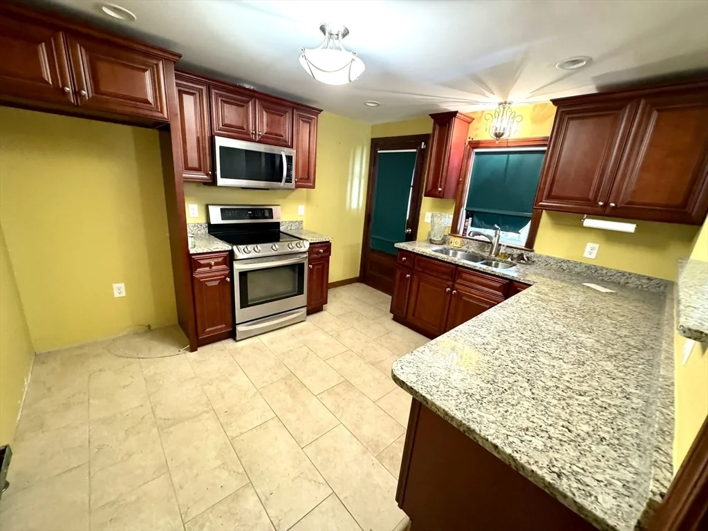 2 bed, 2 bath apartment for rent at 22 Lambert Rd Unit 22, Randolph — photo 5 of 27