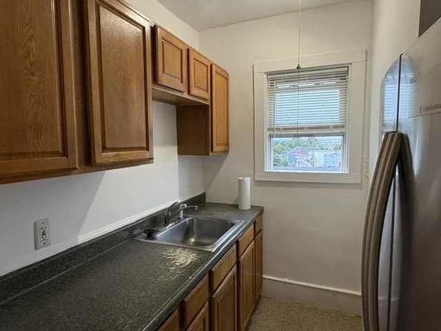 3 bed, 1 bath apartment for rent at 22 Lawton Ave Unit 2, Lynn — photo 5 of 15