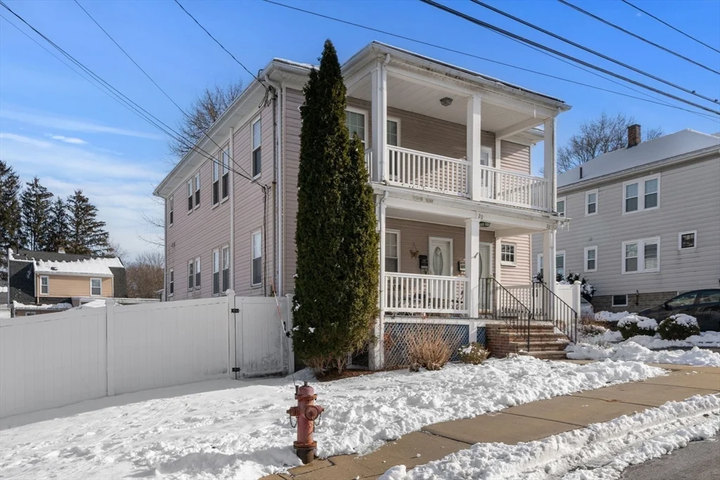 2 bed, 1 bath apartment for rent at 22 Leonard St Unit 22, Woburn — photo 23 of 24