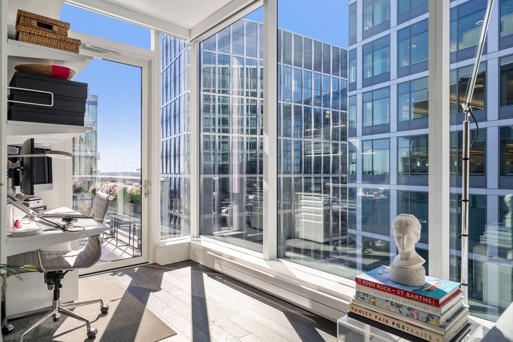 1 bed, 1 bath apartment for rent at 22 Liberty Dr Unit 12I, Seaport District — photo 5 of 38
