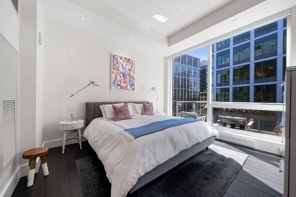 1 bed, 1 bath apartment for rent at 22 Liberty Dr Unit 12I, Seaport District — photo 12 of 38