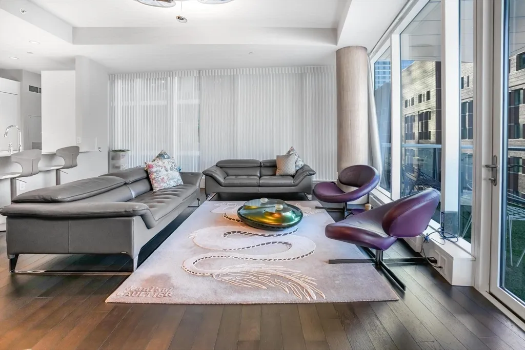 3 bed, 3 bath apartment for rent at 22 Liberty Dr Unit 7M, Seaport District — photo 5 of 31