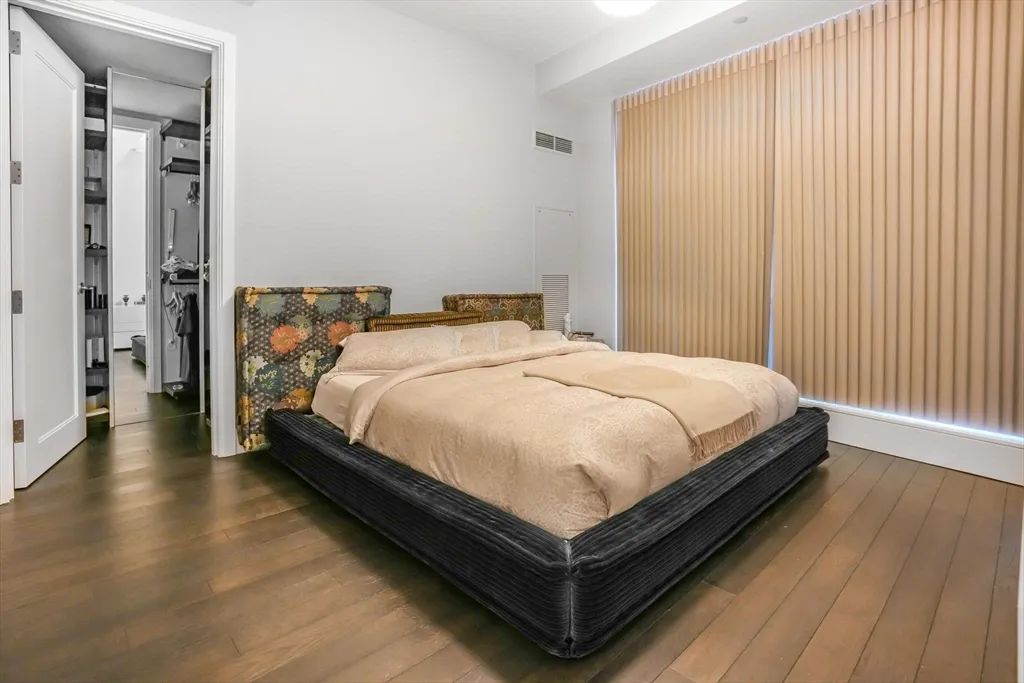 3 bed, 3 bath apartment for rent at 22 Liberty Dr Unit 7M, Seaport District — photo 16 of 31