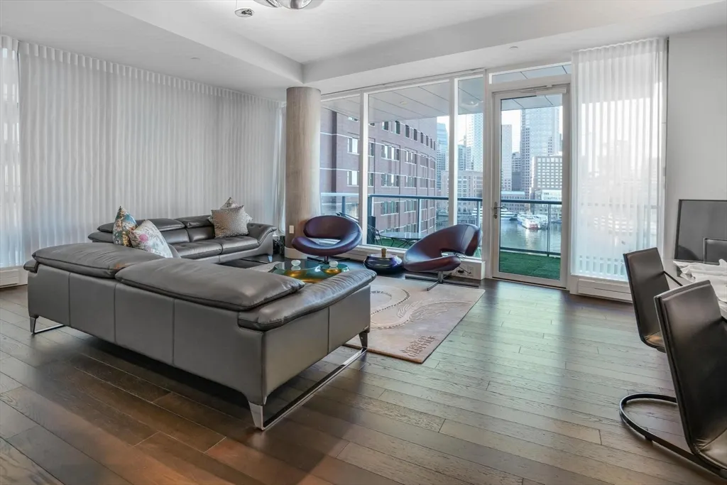 3 bed, 3 bath apartment for rent at 22 Liberty Dr Unit 7M, Seaport District — photo 3 of 31