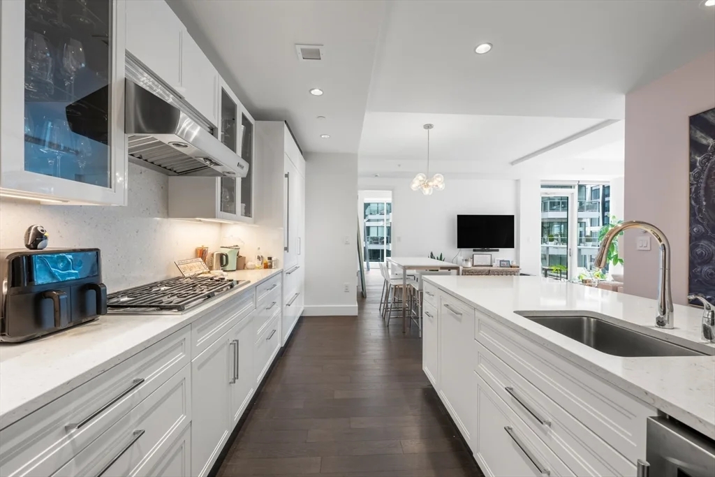 2 bed, 2 bath apartment for rent at 22 Liberty Dr Unit 9G, South Boston — photo 10 of 29