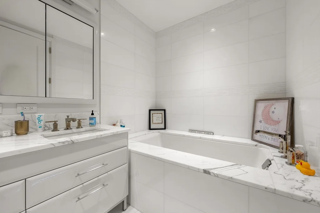 2 bed, 2 bath apartment for rent at 22 Liberty Dr Unit 9G, South Boston — photo 13 of 29