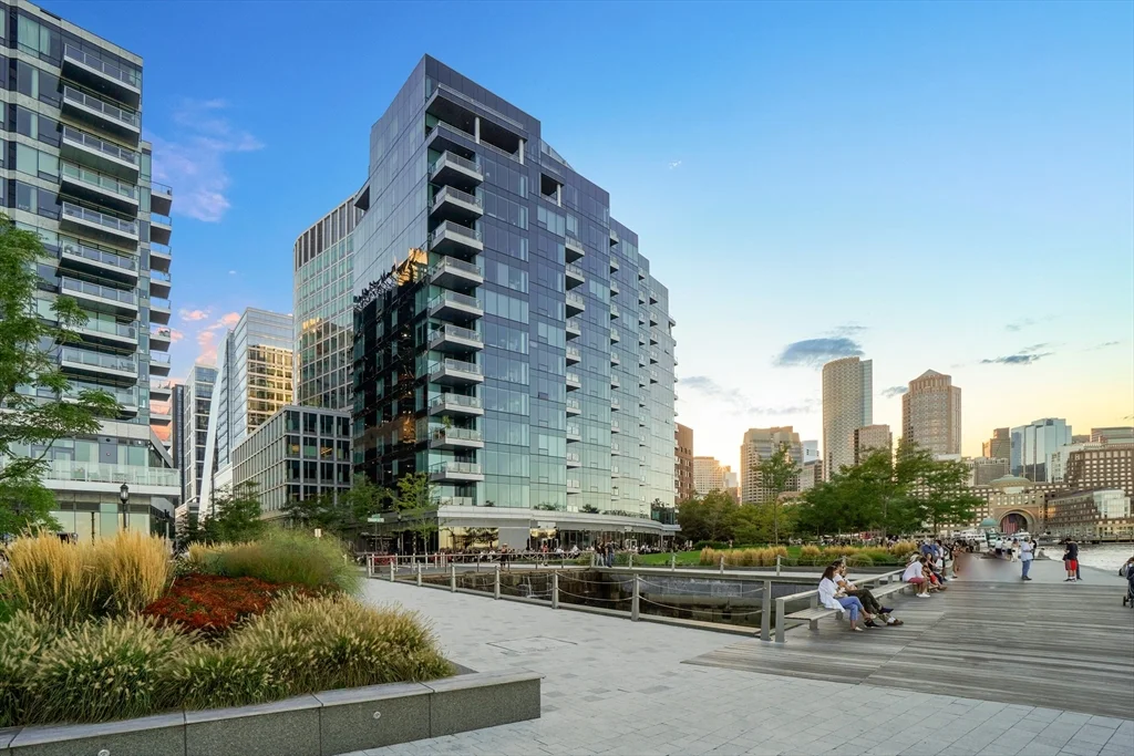 2 bed, 2 bath apartment for rent at 22 Liberty Unit 4D, Seaport District — photo 39 of 39