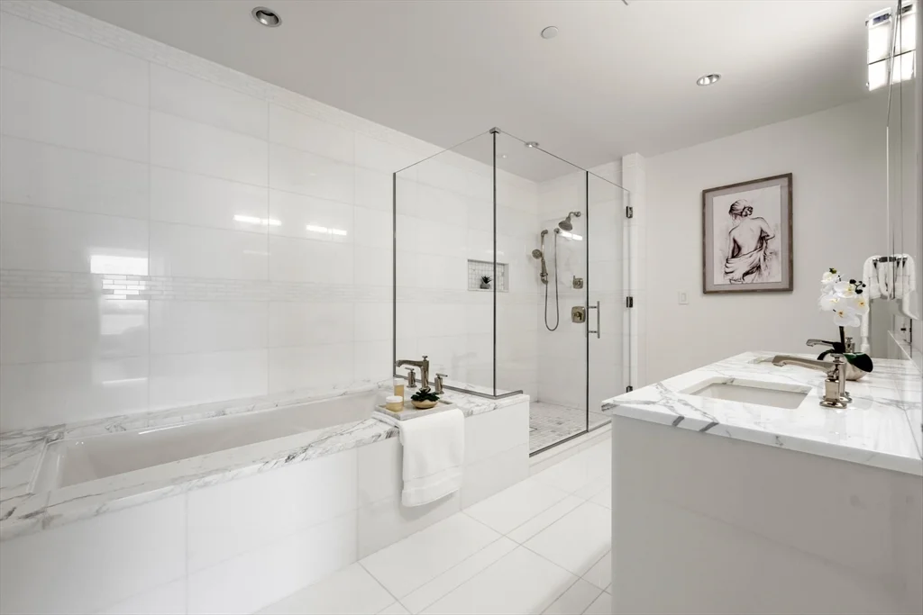 2 bed, 2 bath apartment for rent at 22 Liberty Unit 4D, Seaport District — photo 28 of 39