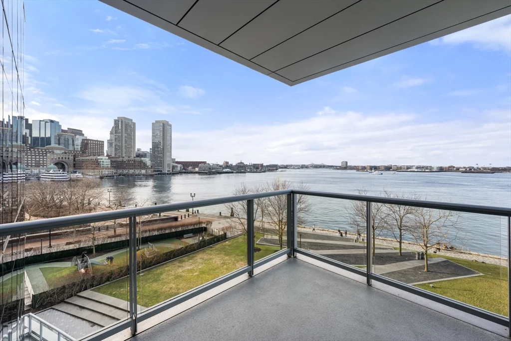 2 bed, 2 bath apartment for rent at 22 Liberty Unit 4D, Seaport District — photo 14 of 39