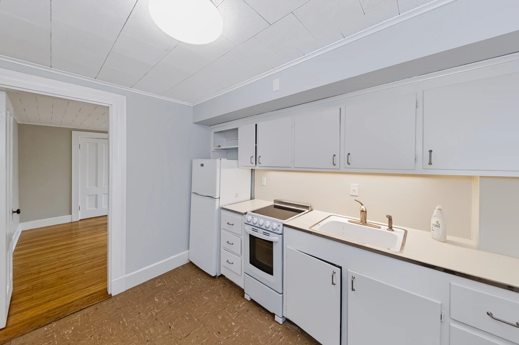 1 bed, 1 bath apartment for rent at 22 Linden St Unit B, Framingham — photo 10 of 16
