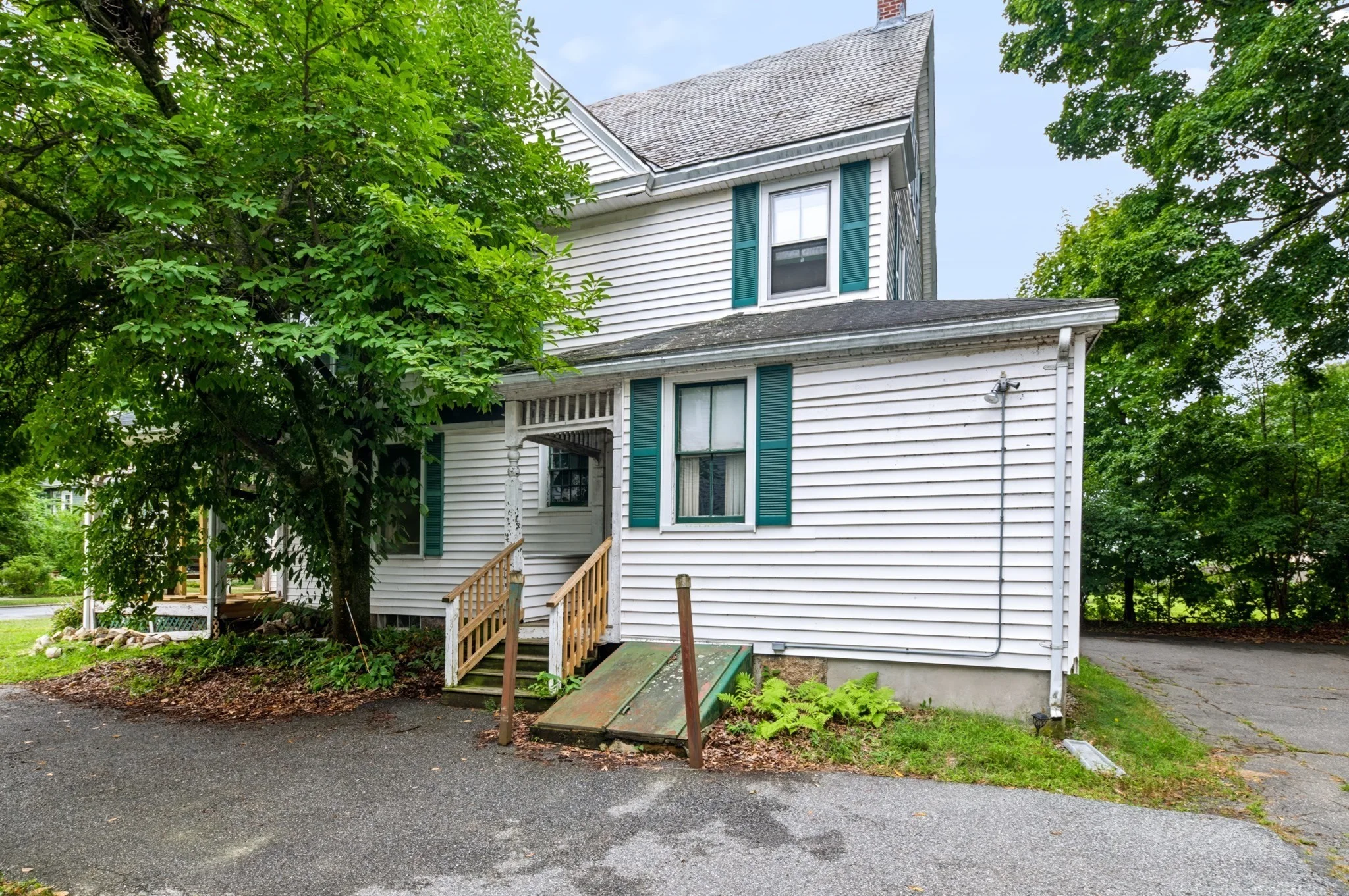 1 bed, 1 bath apartment for rent at 22 Linden St Unit B, Framingham — photo 2 of 16