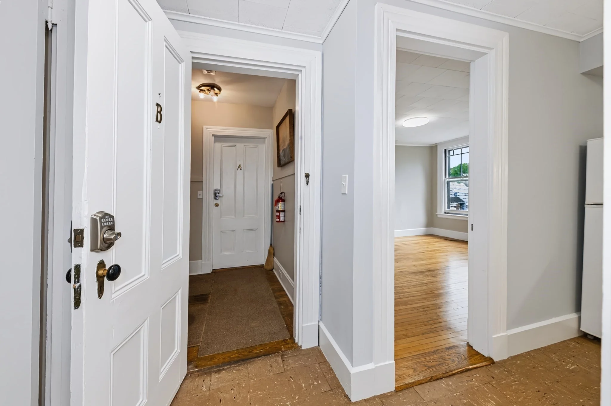 1 bed, 1 bath apartment for rent at 22 Linden St Unit B, Framingham — photo 3 of 16