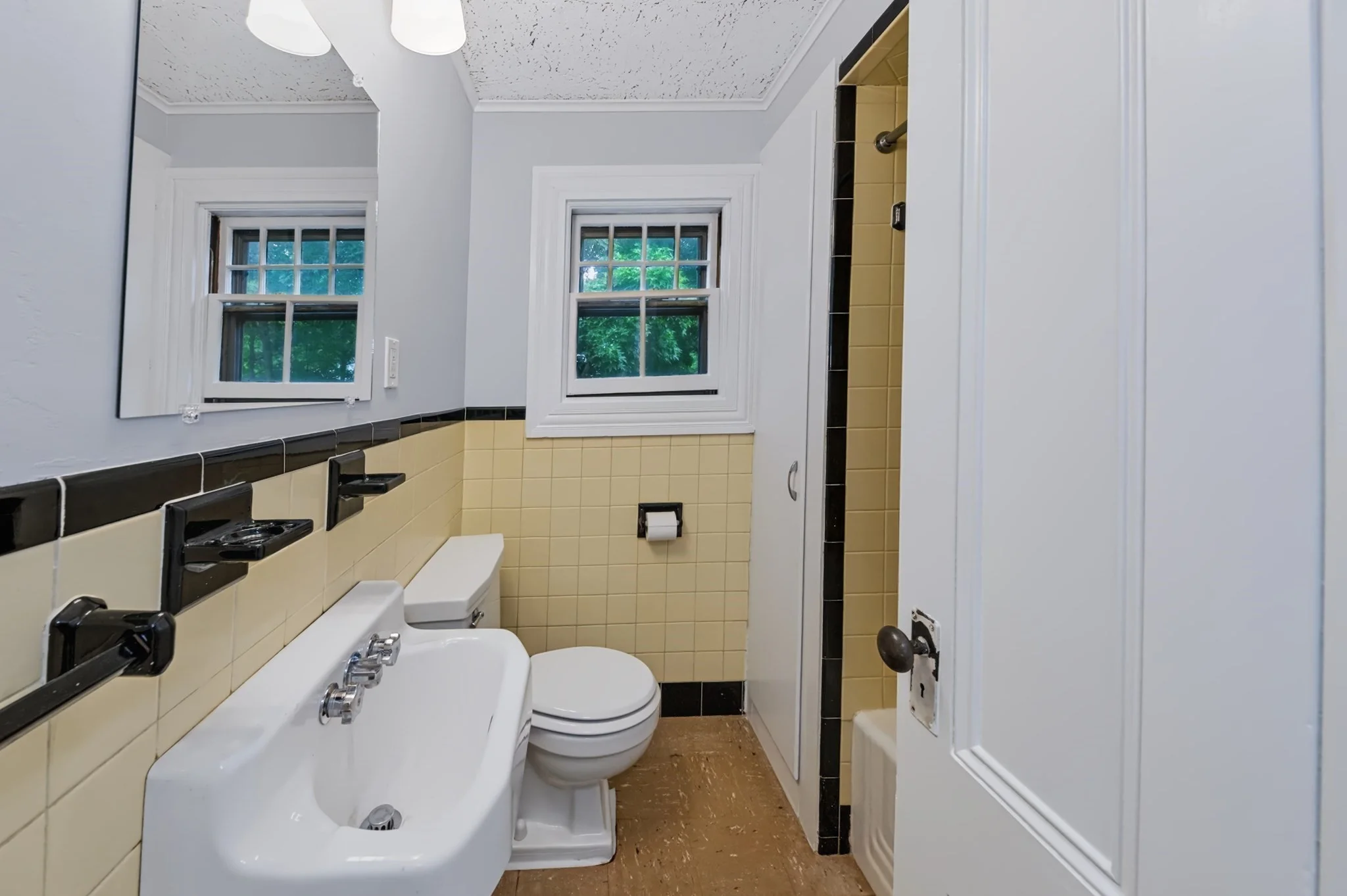 1 bed, 1 bath apartment for rent at 22 Linden St Unit B, Framingham — photo 13 of 16