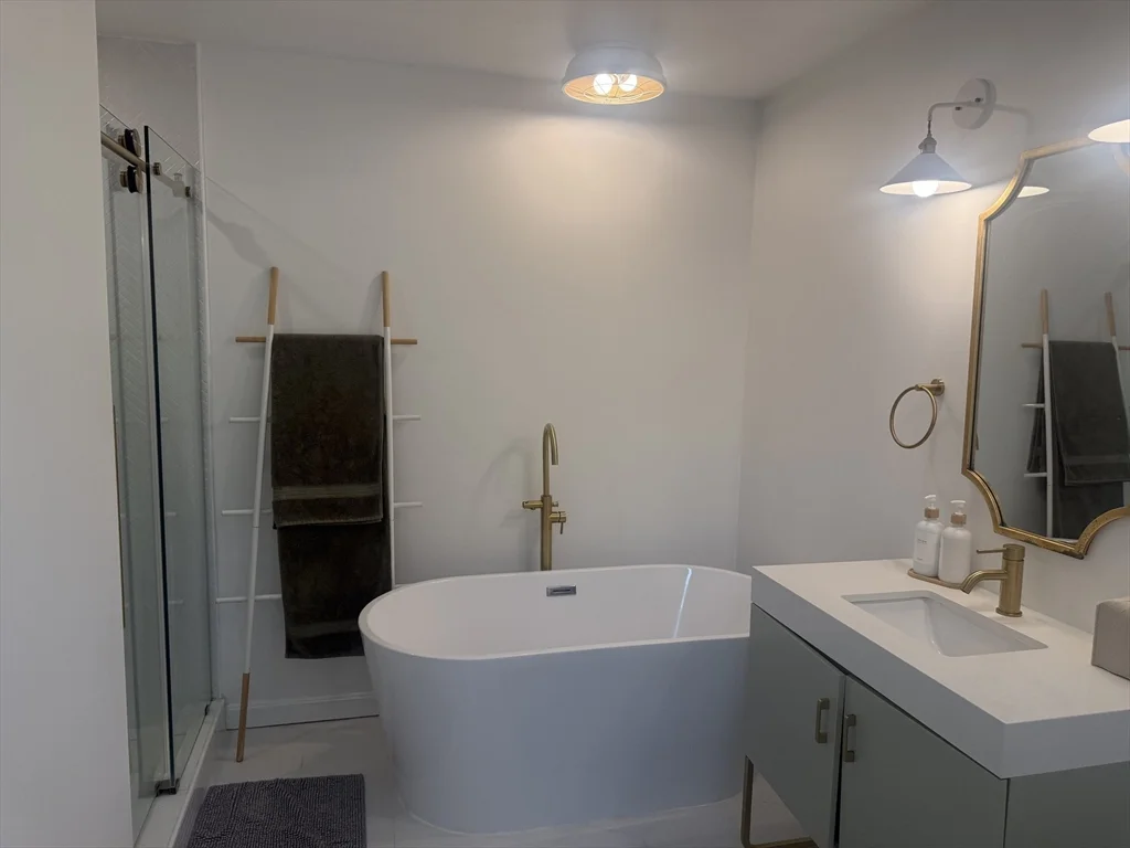 2 bed, 2 bath apartment for rent at 22 Linwood St Unit 1, Holbrook — photo 26 of 27