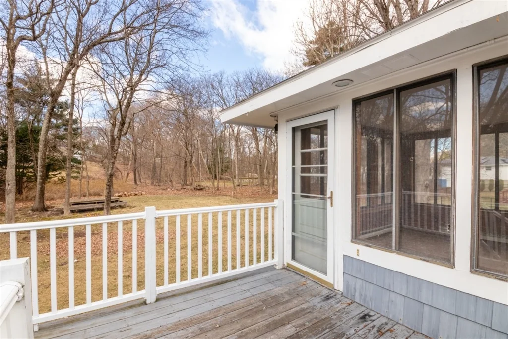 4 bed, 1 bath apartment for rent at 22 Livoli Rd, Framingham — photo 40 of 42